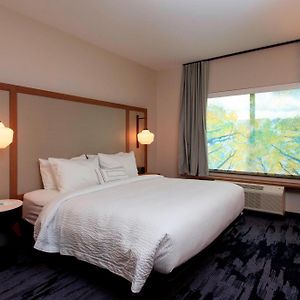 King Room Mobility or hearing accessible